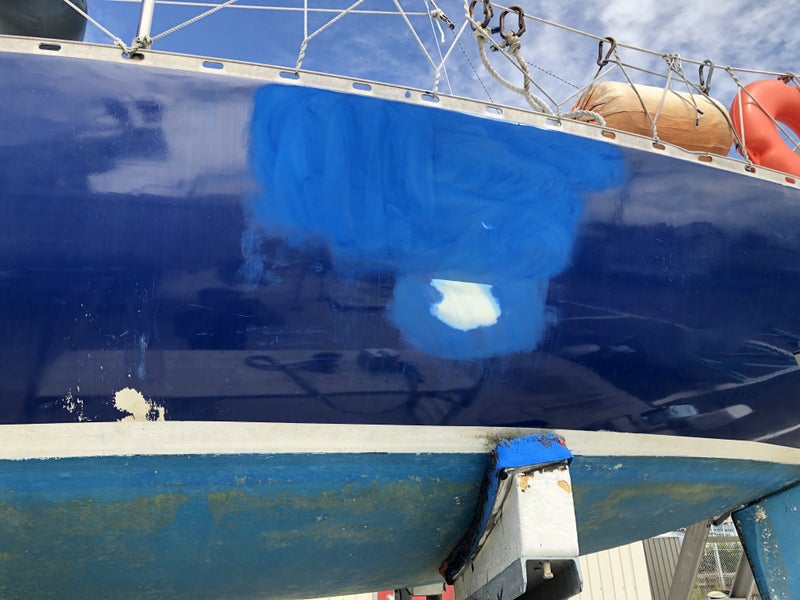 ヨット  左舷補修塗装